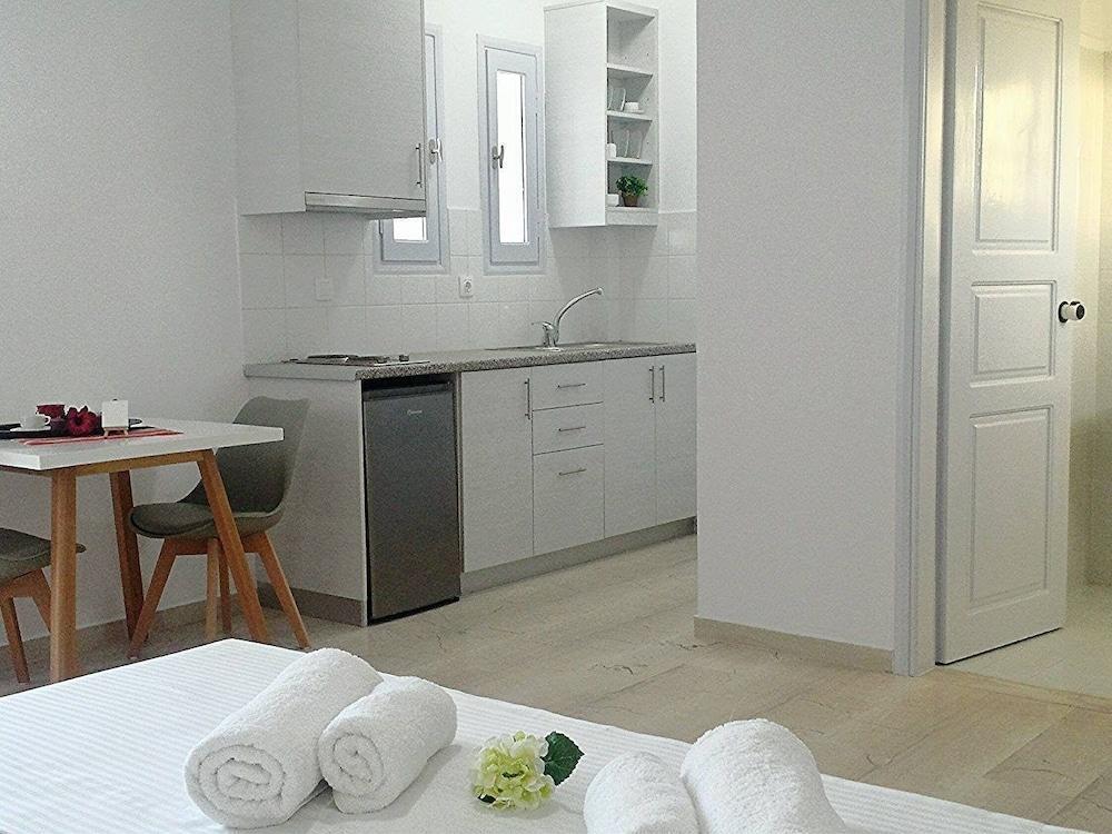 Crown Apartments カリヴェス エクステリア 写真