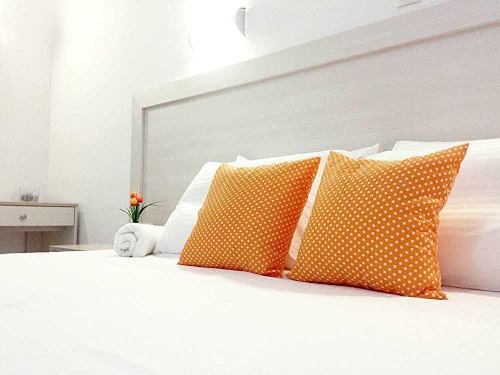 Crown Apartments カリヴェス エクステリア 写真